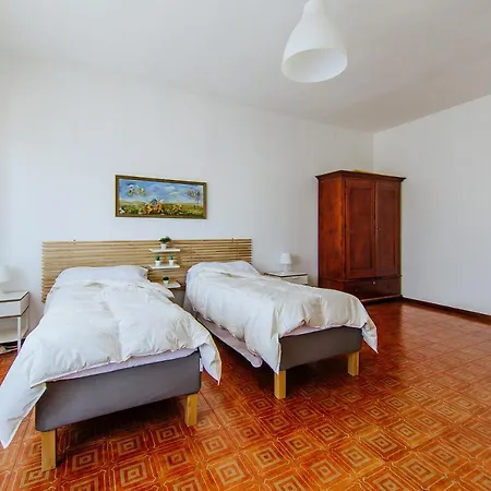 Abano Montegrotto Padova 公寓